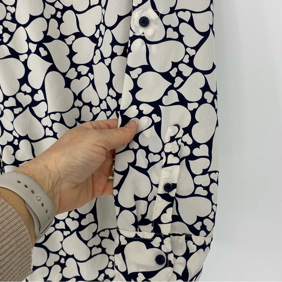 Talbots Nantucket Heart Navy Cream Button Down LS Top Wms Sz Large - Picture 3 of 14